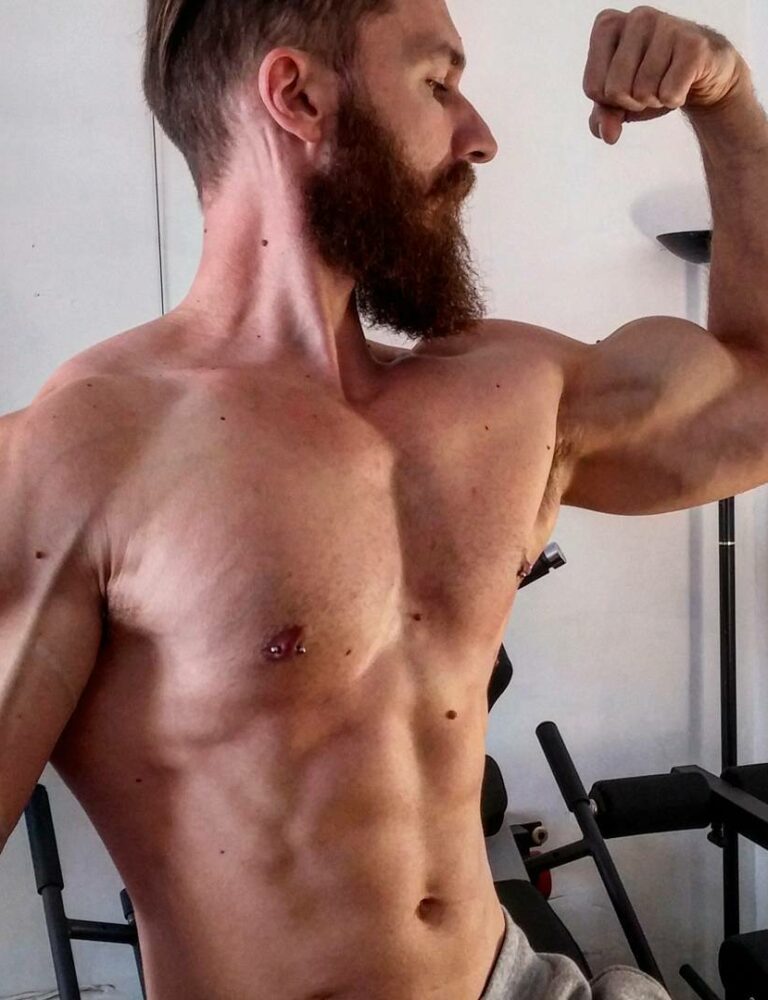 Comment s'entraîner toute l'année en musculation sans s'arrêter ? 23 18382215 121321055099394 7167569898921525248 n
