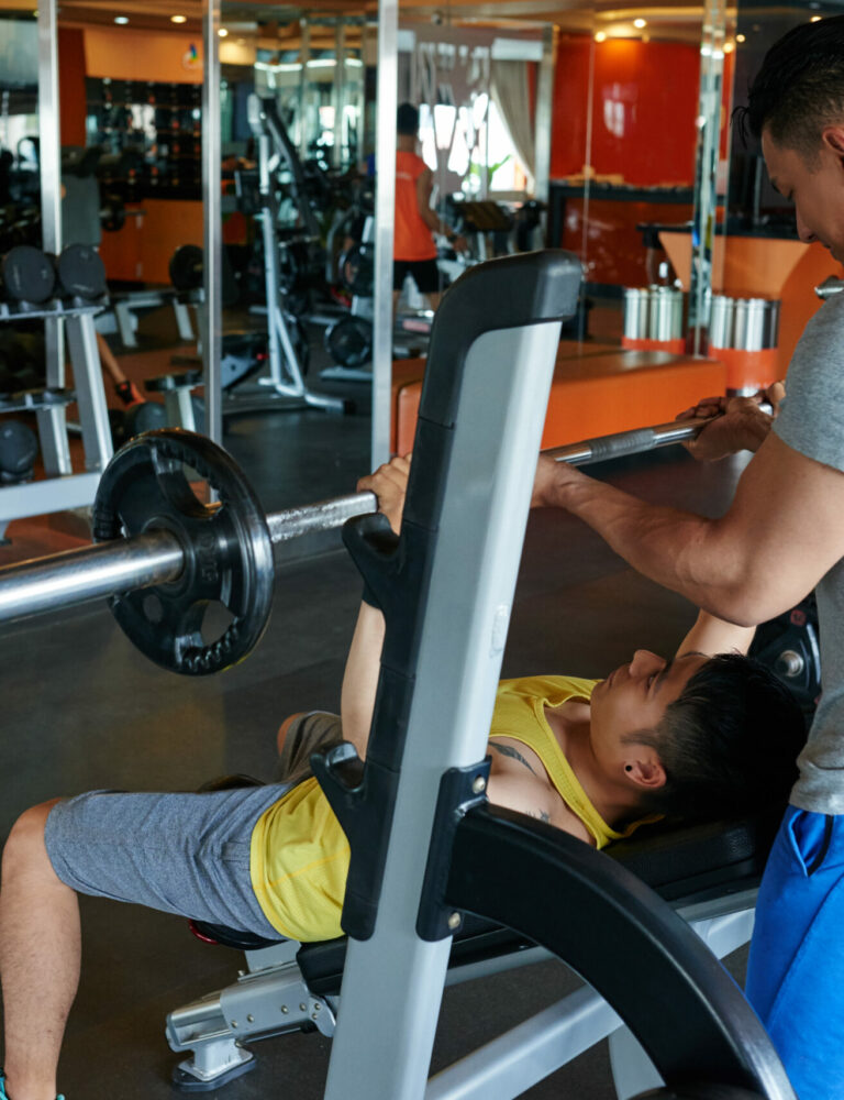 Coach en salle, est-ce un métier d'avenir ? 44 coach en salle un metier davenir scaled